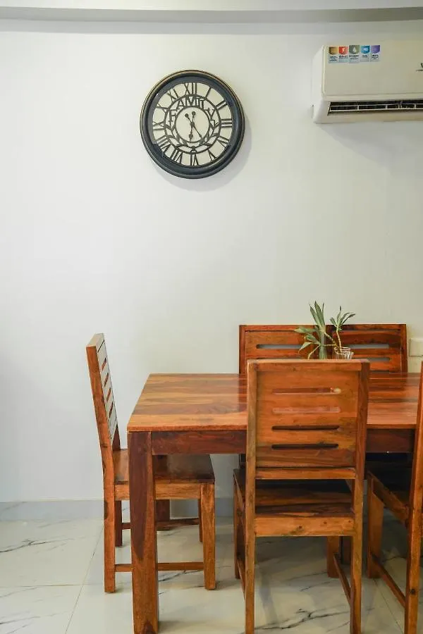 Lime Tree Service Apartment - Near Artemis Hospital ,Gurgáon 0*,