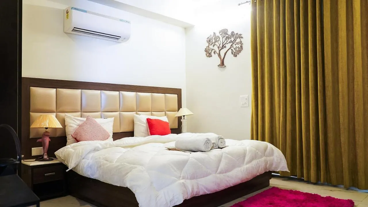 Lime Tree Service Apartment - Near Artemis Hospital ,Gurgaon